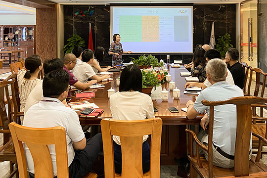 熊猫体育召开2021年中总结大会